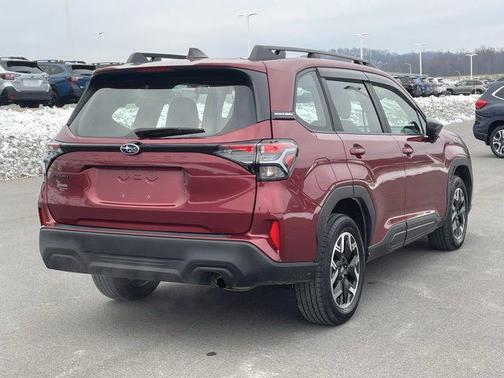 2025 Subaru Forester Base