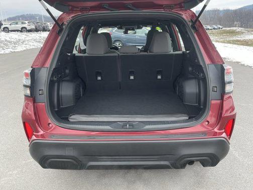 2025 Subaru Forester Base