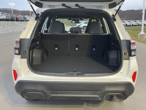 2025 Subaru Forester Base