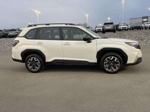 2025 Subaru Forester Base