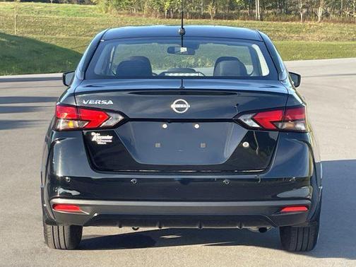 2024 Nissan Versa 1.6 S