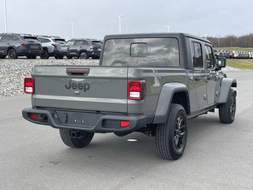 2022 Jeep Gladiator Altitude 4x4