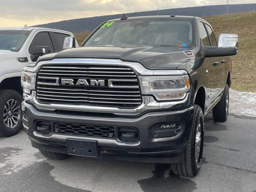 2024 RAM 2500 Laramie Crew Cab 4x4 6'4' Box