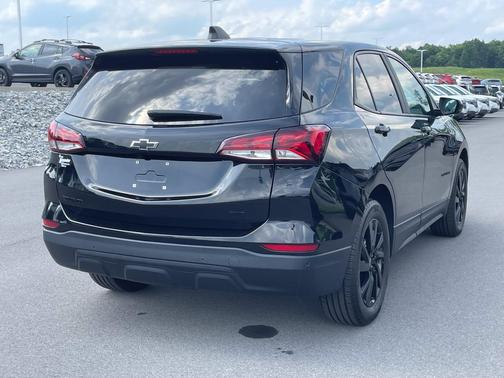 Mosaic Black Metallic 2024 Chevrolet Equinox LS
