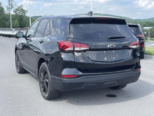 Mosaic Black Metallic 2024 Chevrolet Equinox LS