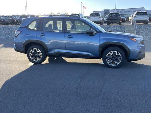 2025 Subaru Forester Base