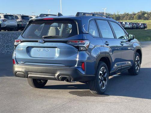 2025 Subaru Forester Base