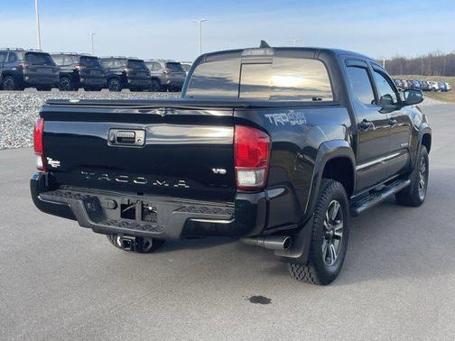 2017 Toyota Tacoma SR