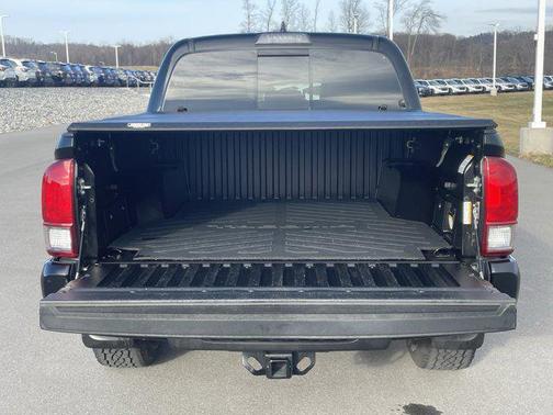 2017 Toyota Tacoma SR