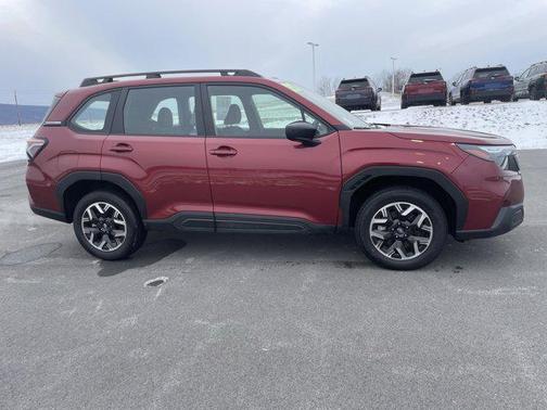 2025 Subaru Forester Base