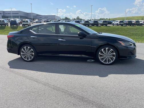2024 Nissan Altima 2.5 SL