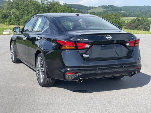 2024 Nissan Altima 2.5 SL