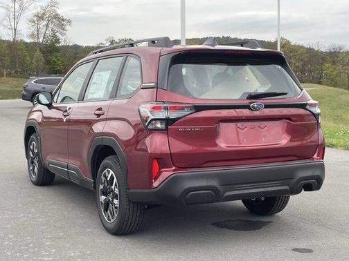 2025 Subaru Forester Base