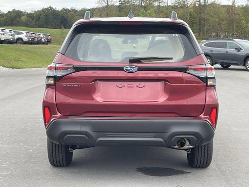 2025 Subaru Forester Base