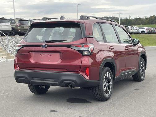 2025 Subaru Forester Base