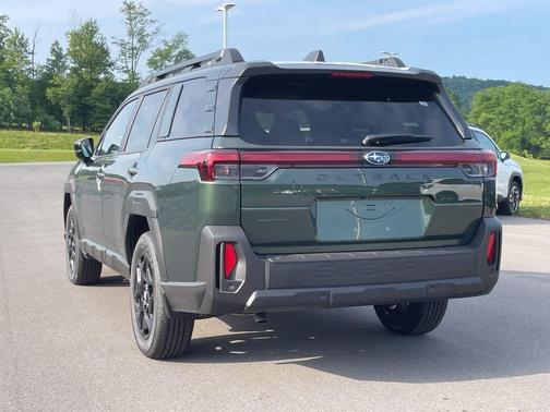 Deep Emerald Green Pearl 2026 Subaru Outback Limited