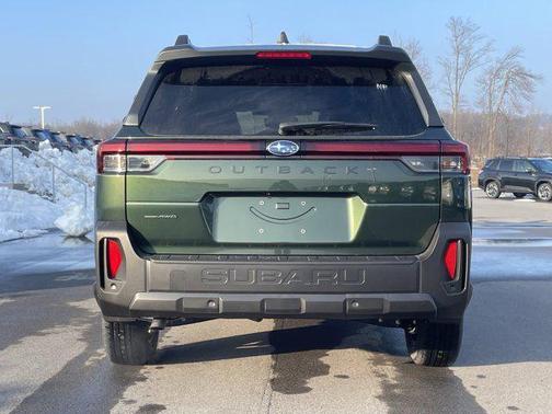 Deep Emerald Green Pearl 2026 Subaru Outback Limited