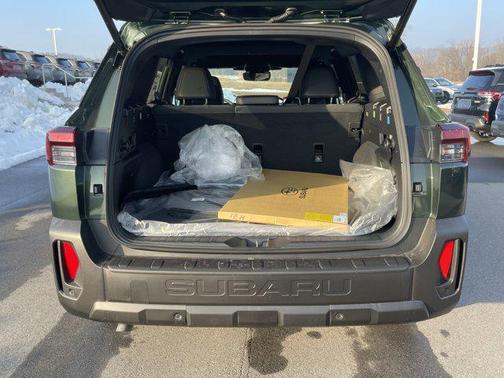 Deep Emerald Green Pearl 2026 Subaru Outback Limited