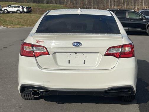 2018 Subaru Legacy Sport