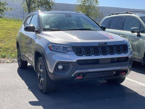 2024 Jeep Compass Trailhawk