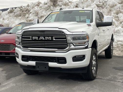 2024 RAM 2500 Laramie Crew Cab 4x4 6'4' Box