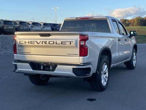 2022 Chevrolet Silverado 1500 Custom