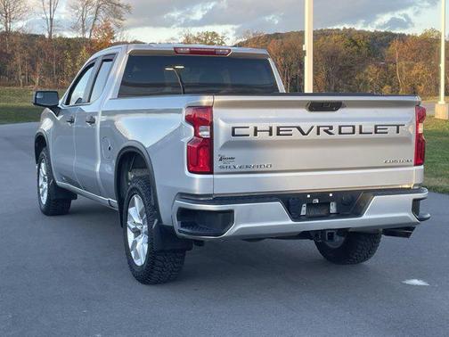 2022 Chevrolet Silverado 1500 Custom