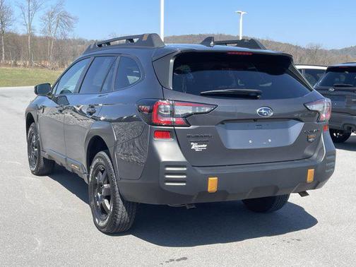Magnetite Gray Metallic 2024 Subaru Outback Wilderness