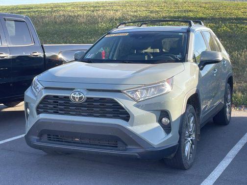 2019 Toyota RAV4 XLE Premium