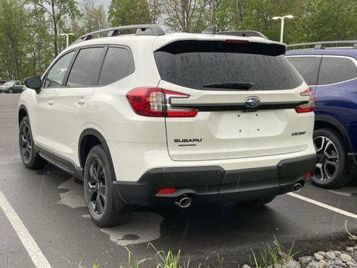 Crystal White Pearl 2026 Subaru Ascent Premium 7-Passenger
