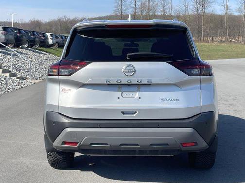 Brilliant Silver Metallic 2023 Nissan Rogue SV