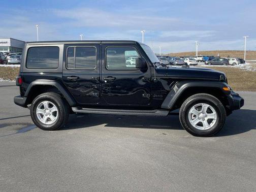 2022 Jeep Wrangler Unlimited Sport