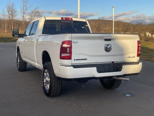 2024 RAM 2500 Laramie Crew Cab 4x4 6'4' Box
