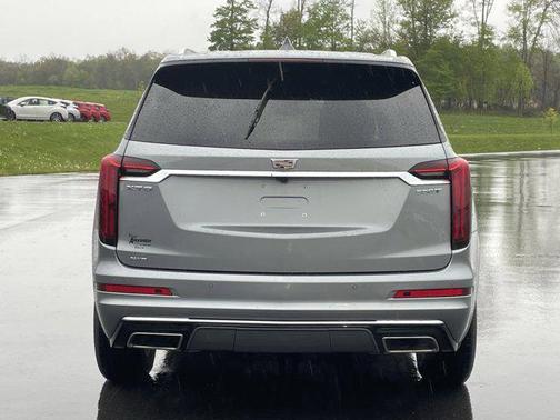 Argent Silver Metallic 2024 Cadillac XT6 Luxury AWD