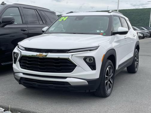 Summit White 2024 Chevrolet Trailblazer LT