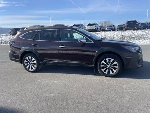 2023 Subaru Outback Touring XT