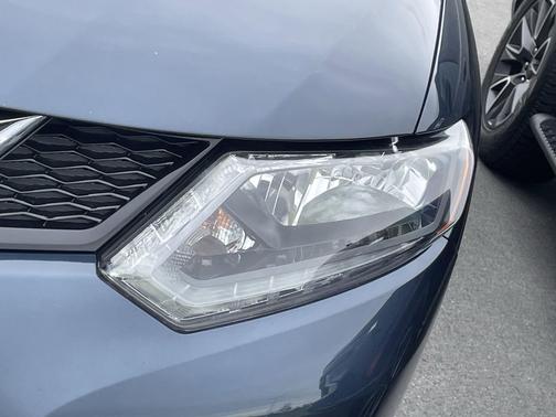 Arctic Blue Metallic 2016 Nissan Rogue SV