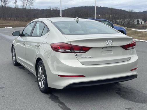2017 Hyundai ELANTRA Value Edition