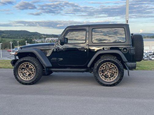 2024 Jeep Wrangler Willys