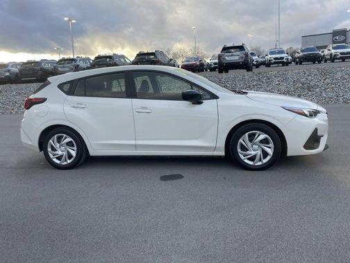 2024 Subaru Impreza Base