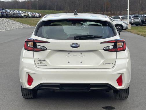 2024 Subaru Impreza Base