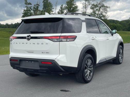 2024 Nissan Pathfinder SV 4WD