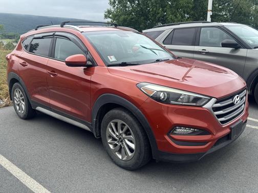 Sedona Sunset 2017 Hyundai TUCSON SE