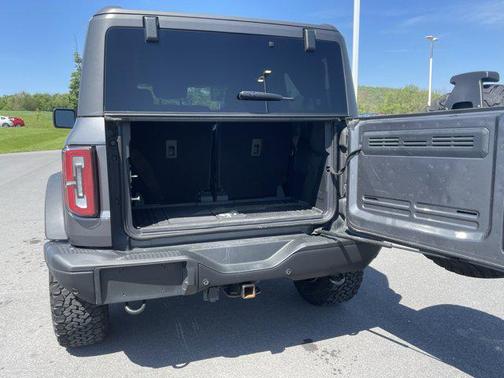 Carbonized Gray Metallic 2024 Ford Bronco Badlands