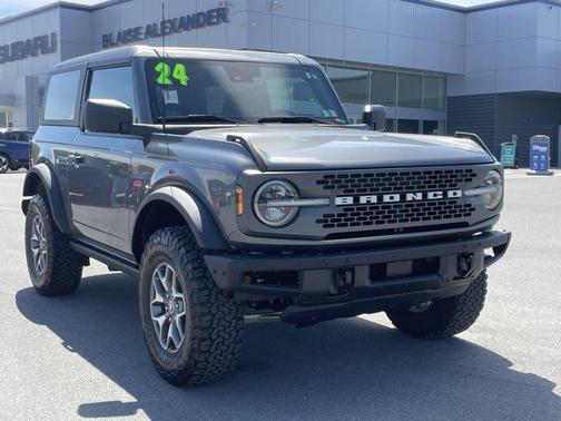 Carbonized Gray Metallic 2024 Ford Bronco Badlands