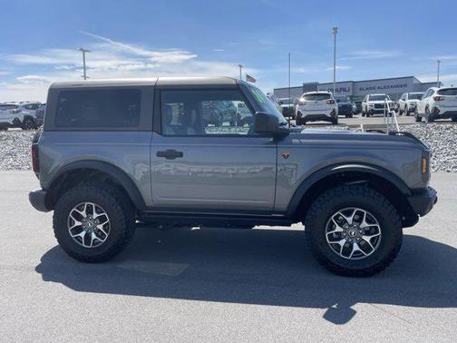 Carbonized Gray Metallic 2024 Ford Bronco Badlands