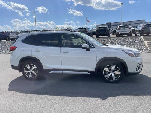 Crystal White Pearl 2021 Subaru Forester Touring