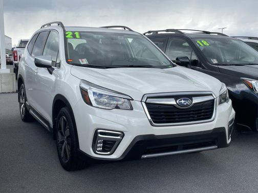 Crystal White Pearl 2021 Subaru Forester Touring