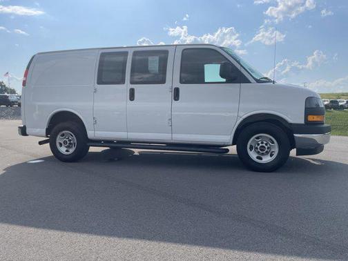 2023 GMC Savana 2500 Work Van