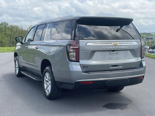 2023 Chevrolet Suburban LT